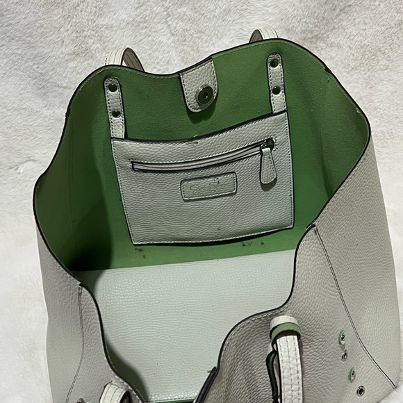 Jessica Simpson white and green lining with silver studs - Picture 7 of 11